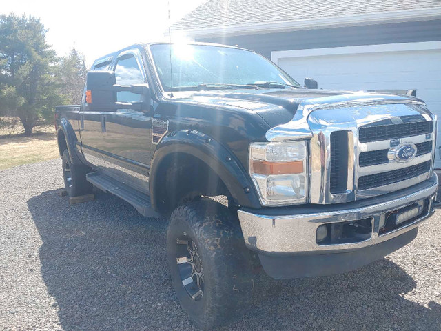 2008 F350 in Cars & Trucks in Moncton - Image 2