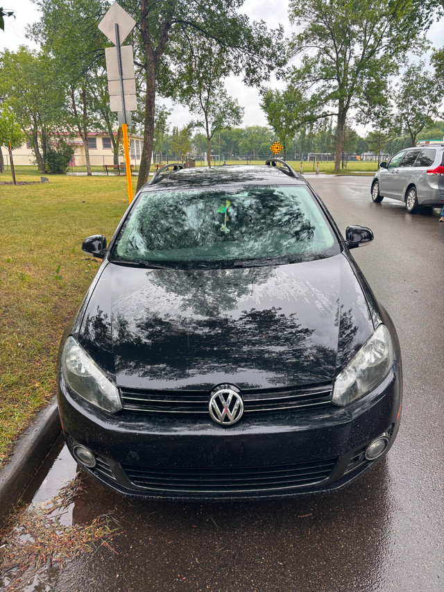 2014 VW Golf TDI Highline Manual in Cars & Trucks in Edmonton - Image 2