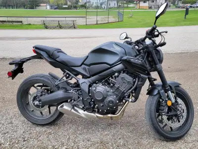 2023 CB650RAP for sale. 1 Owner. 14385 kms. $8,799 obo