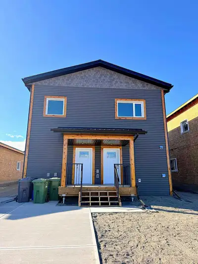 Be the very first to live in this brand-new 1,227 sq. ft. half-duplex in Whistlebend—just minutes fr...