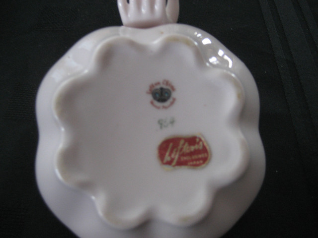 Vintage Lefton China Exclusive Hand Painted Trinket Box in Jewellery & Watches in Kitchener / Waterloo - Image 4