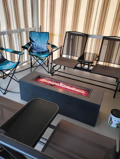 Foyer au gaz $550 pour plus info appel 514-865-5327