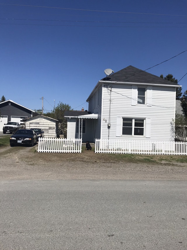 4 Bedroom House for Sale In Town of Cartier. REDUCED!!! Houses for