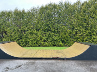 Free skateboard ramp