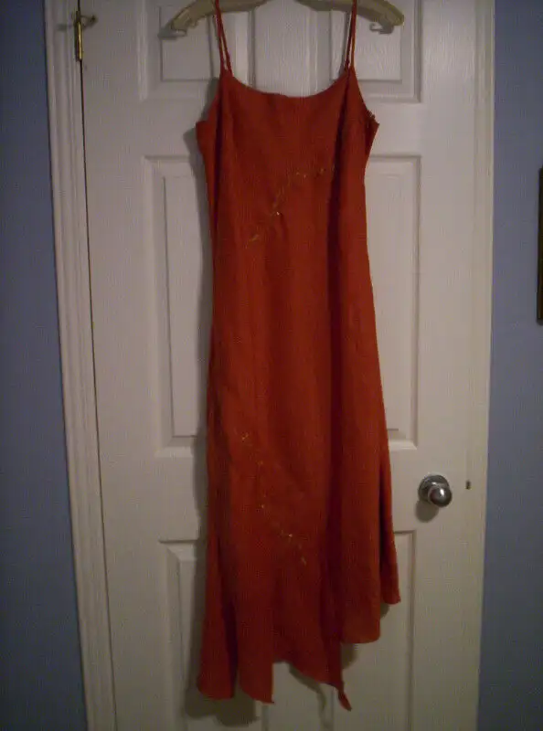 Robe longue en lin pour Femmes (pour Mariage ou Bal de finissant in Women's - Dresses & Skirts in Québec City - Image 3