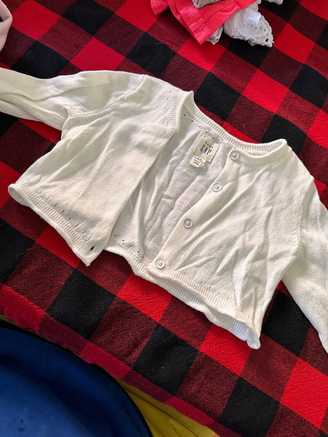 Infant onesies and button up sweater, 6-12 months in Clothing - 6-9 Months in Mississauga / Peel Region - Image 2