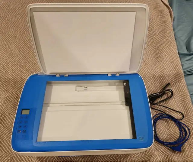 HP Deskjet  in Printers, Scanners & Fax in Edmonton - Image 3