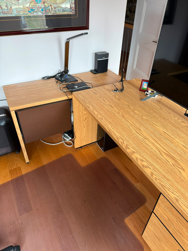 Bureau de travail et crédence dans Bureaux  à Ville de Québec - Image 2