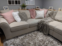 LARGE L-SHAPPED COUCH