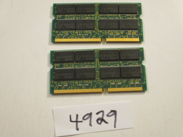 2x512Mb 133Mhz 144pin SODIMM SDRAM vintage laptop Memory RAM4929 in System Components in Calgary