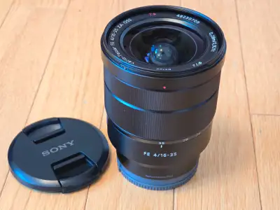 Excellent ultra-wide zoom for ZV-E1 FX3 A7Siii A1ii A1 A9iii A7Rv A7v A7iv A7c A7cii A7CR etc. full...