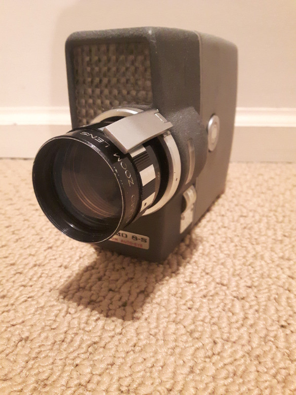 Used, Vintage Collectors ELMO 8-S ZOOM Auto-Eye 8mm Film Projector. for sale  