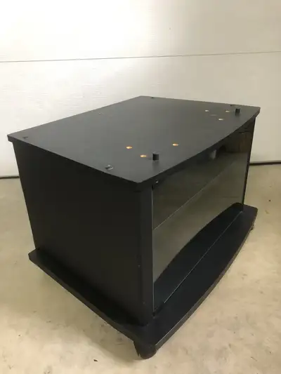 Meuble télé sur roulette .., View more