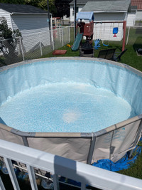 Summer wave pool / piscine 14 pieds 