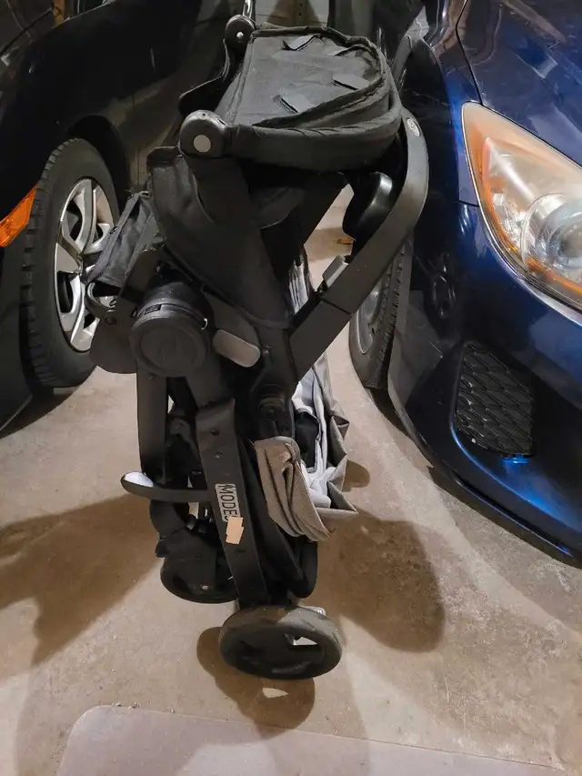 Graco stroller with carseat 3 in 1 ($60 or best offer!) in Strollers, Carriers & Car Seats in Kitchener / Waterloo - Image 5