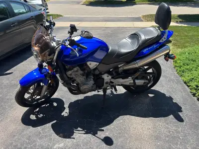 OBO - Open to reasonable offers. This 2002 Honda Hornet 919 (CB900F) features a powerful 919cc liqui...
