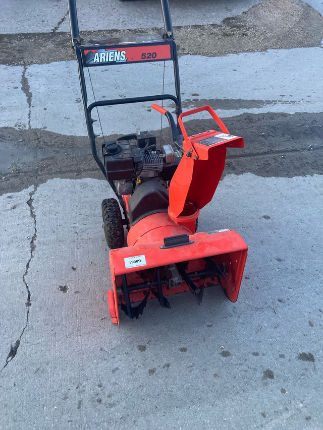 Ariens snowblower 20” in Snowblowers in Winnipeg - Image 2