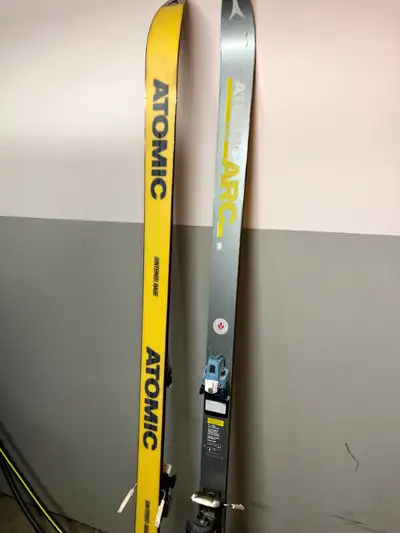 A pair of ATOMIC ARC Sintered Base Skis with bindings (183 cm), View more
