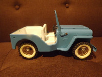 1962 Tonka Jeep Runabout with Trailer #516