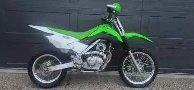 2013 Kawasaki KLX 140 Regular wheel 17" front wheel and 14" rear wheel In Great condition - Regular...