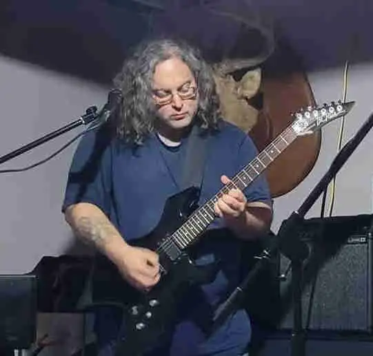 Heavy Guitarist Looking...