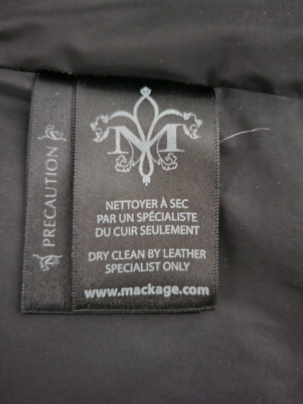 Manteau Mackage Femme dans Femmes - Hauts et vêtements d'extérieur  à Ville de Montréal - Image 4