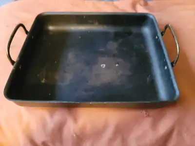 Le Creuset Non stick Roasting Pan, View more