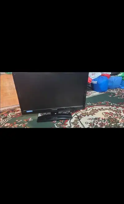 “Toshiba 19″ LCD TV – Works Great (HDMI)”, View more