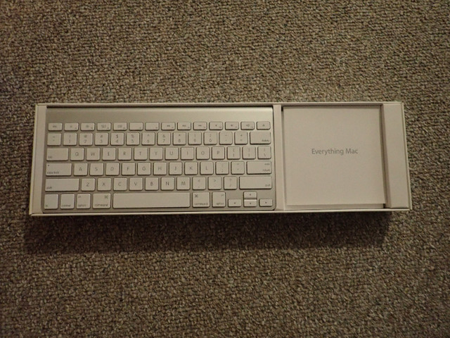Apple keyboard and mouse set in Mice, Keyboards & Webcams in Ottawa - Image 2