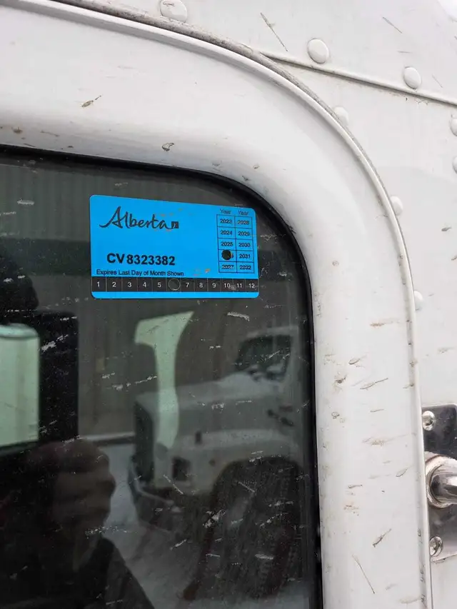 Crane Truck - 2012 Peterbilt  Altec AC 38-127 crane in Heavy Equipment in Calgary - Image 7