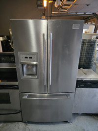 FRIGIDAIRE 36 w fridge bottom freezer ice water dispenser