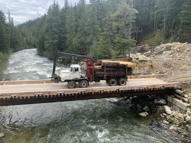 90’ bridge for sale in Other in Revelstoke - Image 3