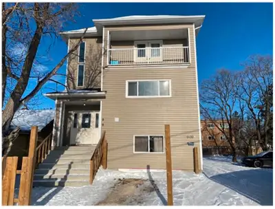 In-suite laundry, 3 bedrooms apartment for rent