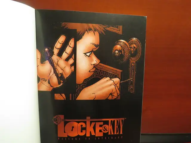 Locke & Key Vol. 1: Welcome To Lovecraft in Comics & Graphic Novels in Oshawa / Durham Region - Image 5