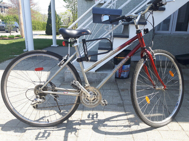 BICYCLETTE MINELLI CROWLEY 24 VITESSES in Road in Shawinigan