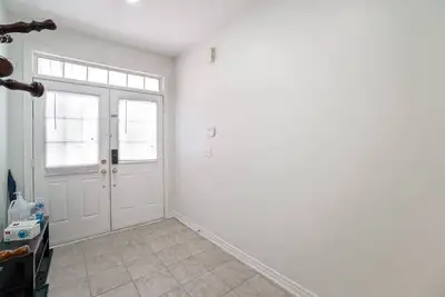 Private room with shared kitchen and washroom
