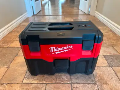 Milwaukee M18 2 gallon Wet/Dry Vacuum – LIKE NEW, View more