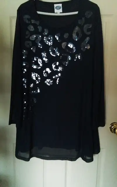 Woman's 2X-3X  Navy blue sheer top -navy sequence  -NEW, View more