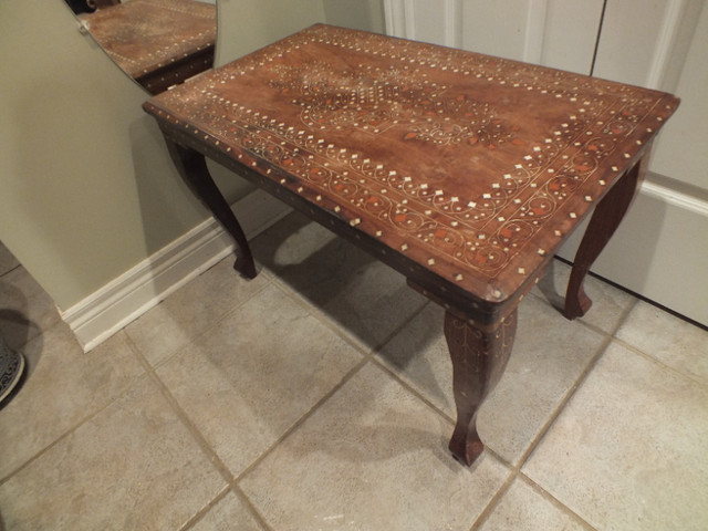 ANGLO INDIAN INLAID COFFEE TABLE in Coffee Tables in Barrie