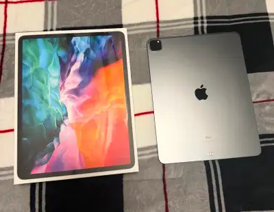 iPad Pro 12.9 inch - 4th generation - Magic Keyboard - pencil, View more
