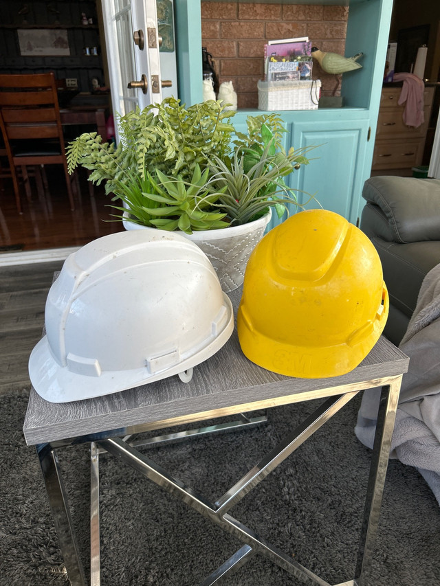 Safety helmets, white, yellow in Other in Barrie