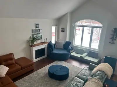 4 bedroom, 2.5 bath home with spacious backyard in Takhini for rent. July 11- August 10th. Close to...