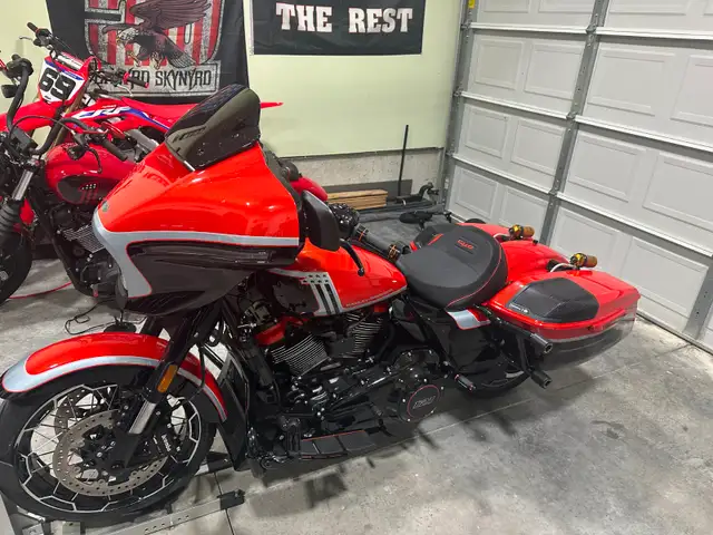 2024 Harley Davidson Street Glide CVO in Street, Cruisers & Choppers in Kitchener / Waterloo - Image 4