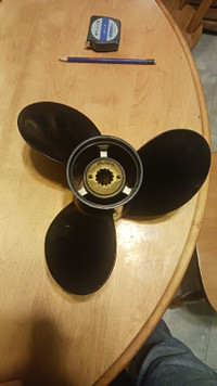 Boat propeller 10 5/8 x 12