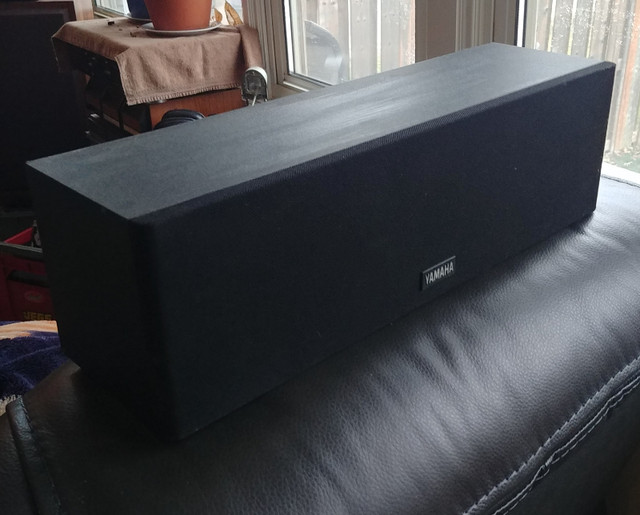 audio . Yamaha center channel . model : ns-ap100 ns- ac2 . $35 . in Stereo Systems & Home Theatre in Windsor Region - Image 2