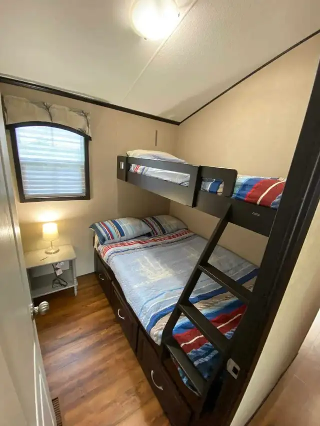 Park Model Trailer near Goderich in Park Models in Grand Bend - Image 8