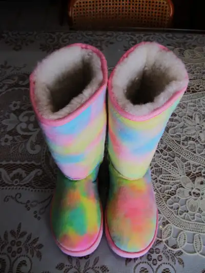 Betty Lu’s (unique made) 1 of 500 Women’s winter boots, View more