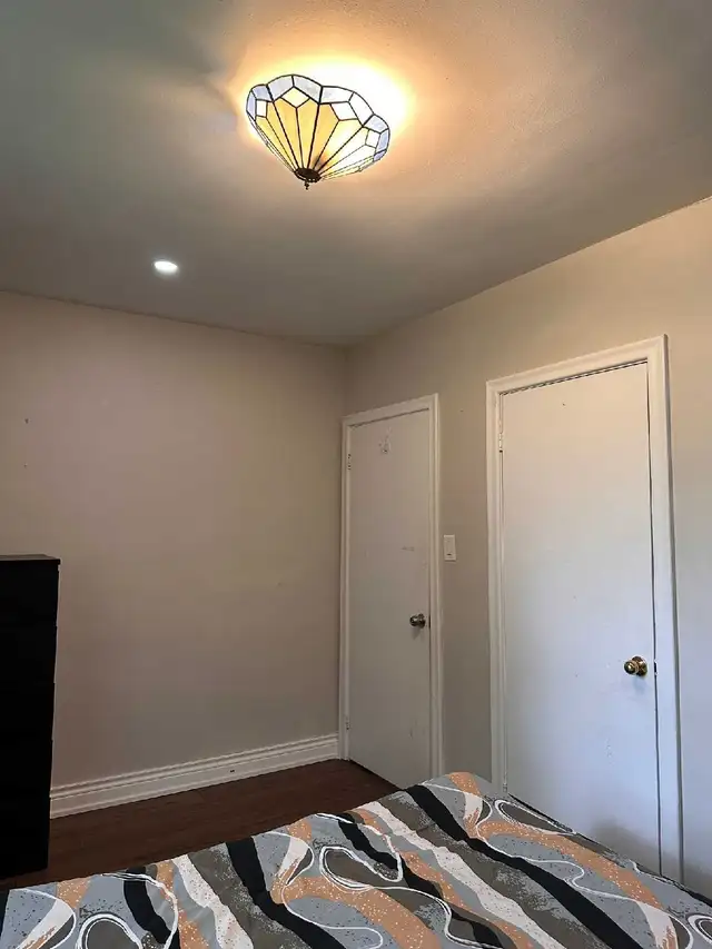 Room for rent  in Room Rentals & Roommates in City of Toronto - Image 5