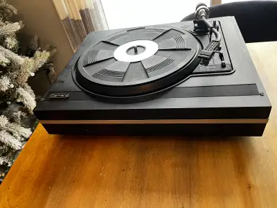 Needs proper belt length for proper speed and dust cover is completely cracked. The turntable was te...