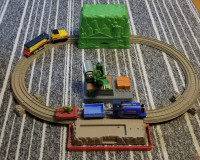Thomas the train trackmaster motorized train set